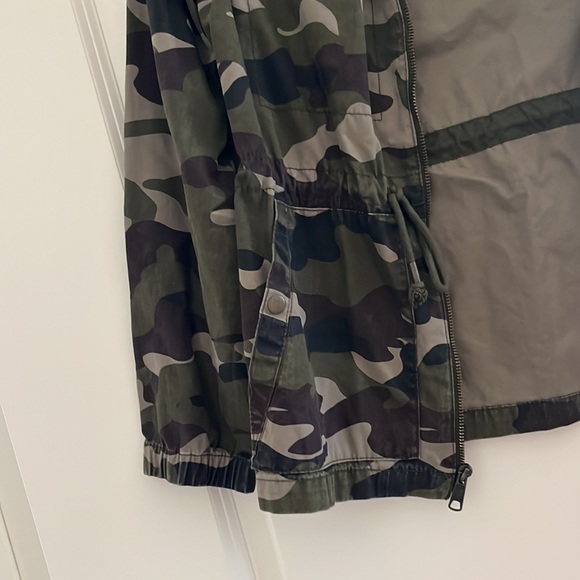 Green Military Jacket - Picture 3 of 7